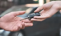 Yeni Karar Sonrası Şaşırtan Tablo: Hangi Markada İndirim, Hangisinde Zam Var?